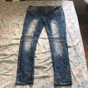 This item is men’s jeans